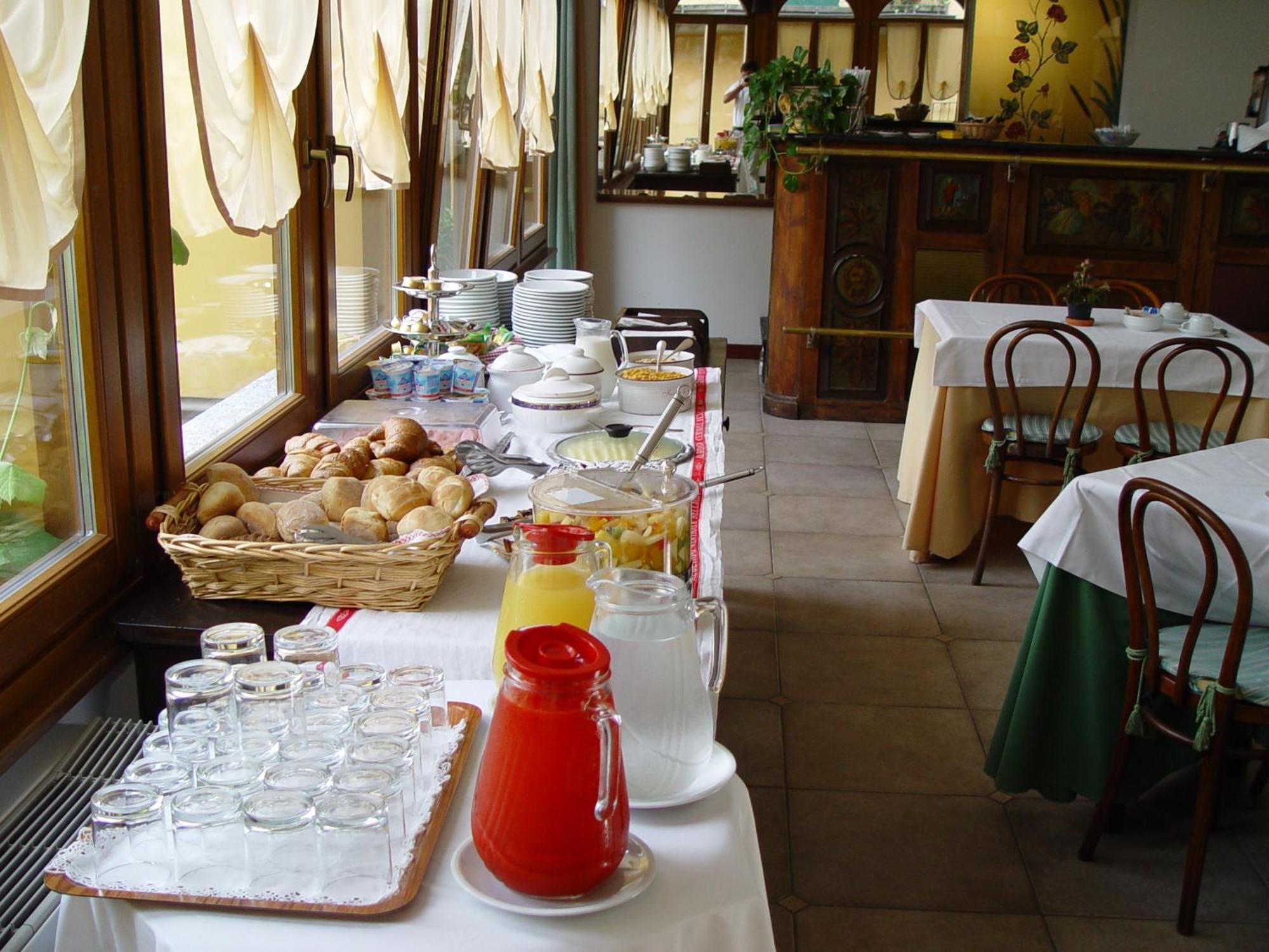 Hotel Centrale Bellagio Kültér fotó